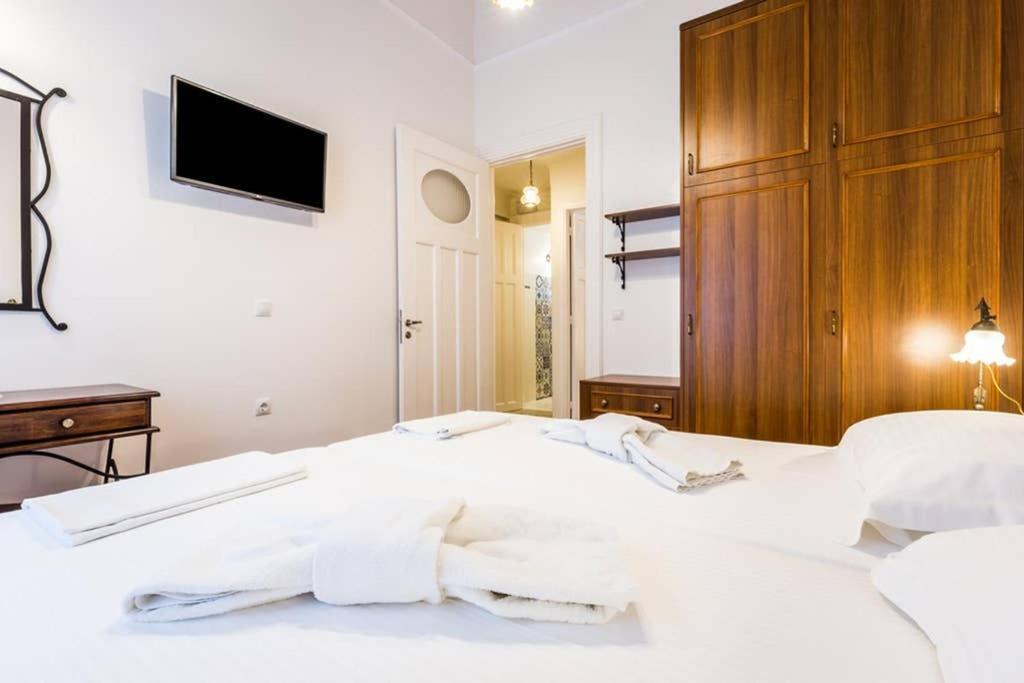 Neoclassical Apartment With 3 Bedrooms In Piraeus Pireu Exterior foto
